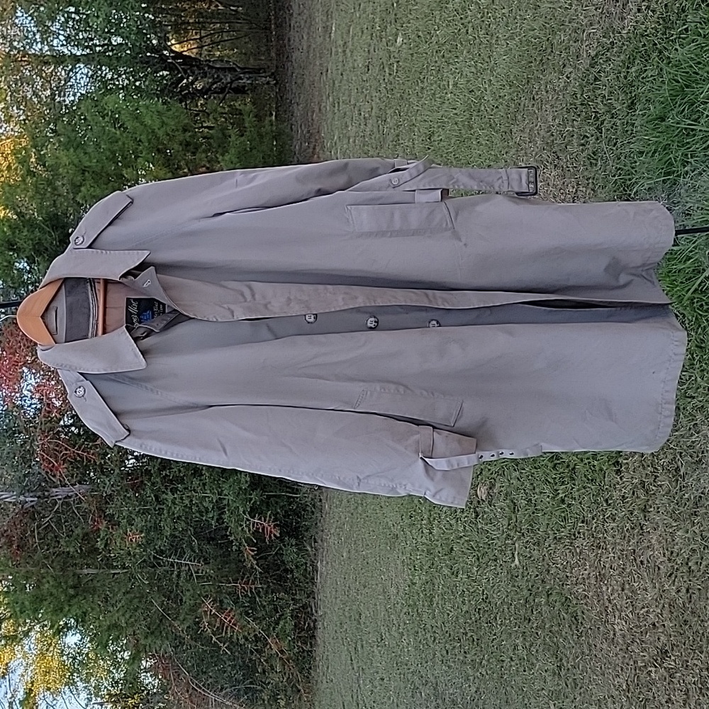 Clipper Mist Vintage Trench Coat 46